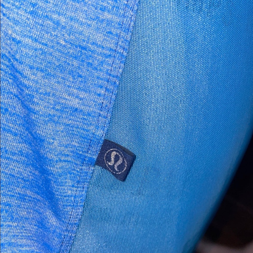 Lululemon t shirt!
